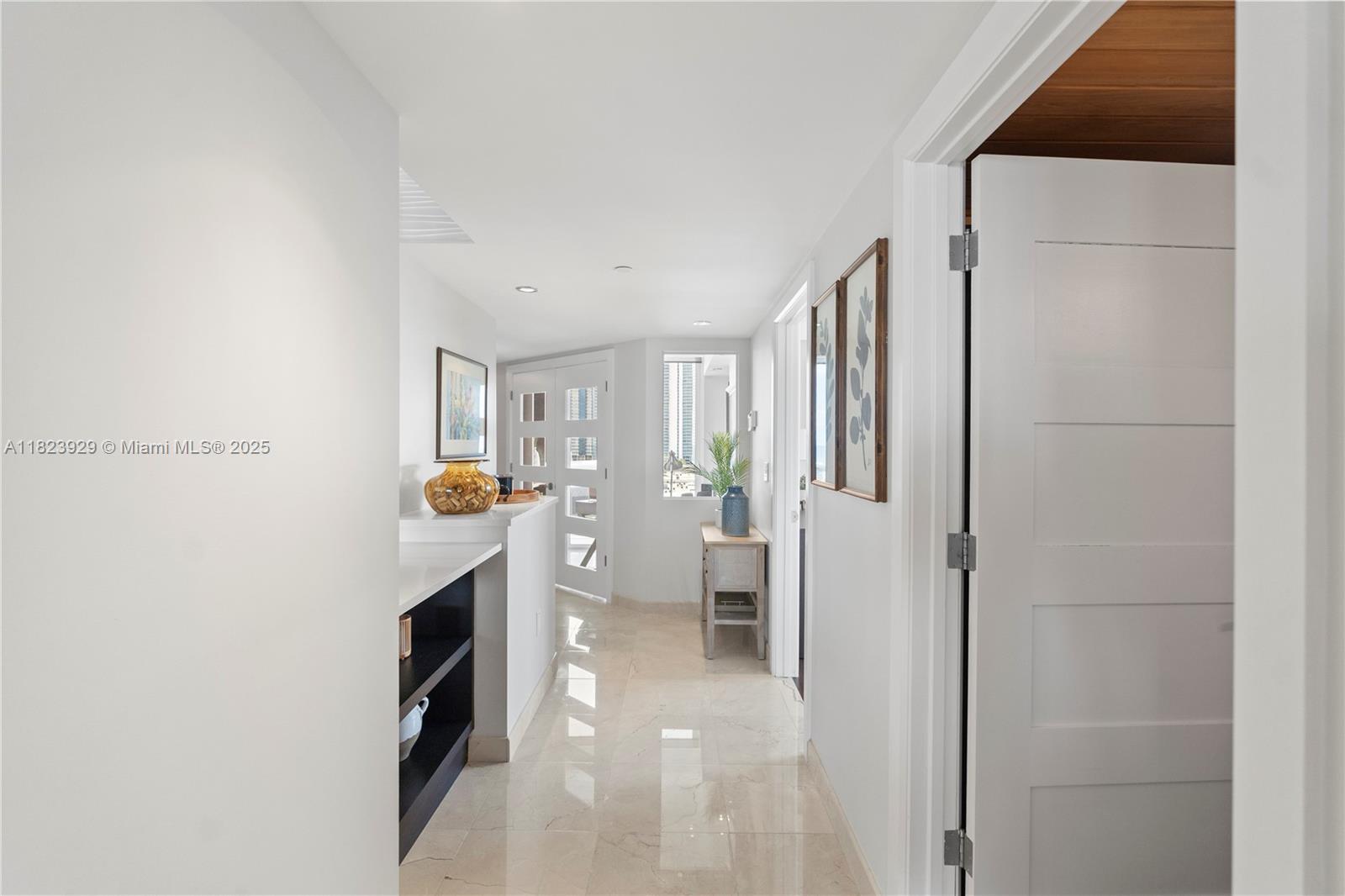 GOLDEN BAY CLUB CONDO - Residential