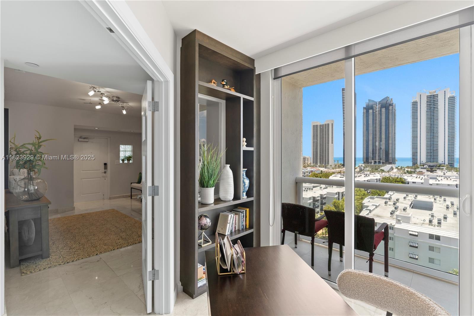 GOLDEN BAY CLUB CONDO - Residential