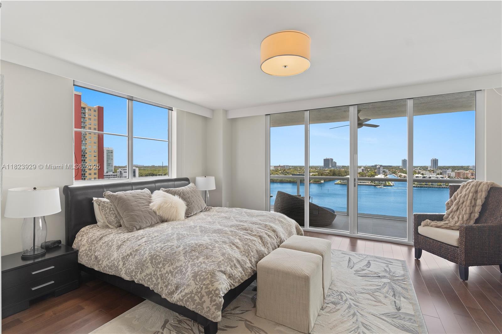 GOLDEN BAY CLUB CONDO - Residential