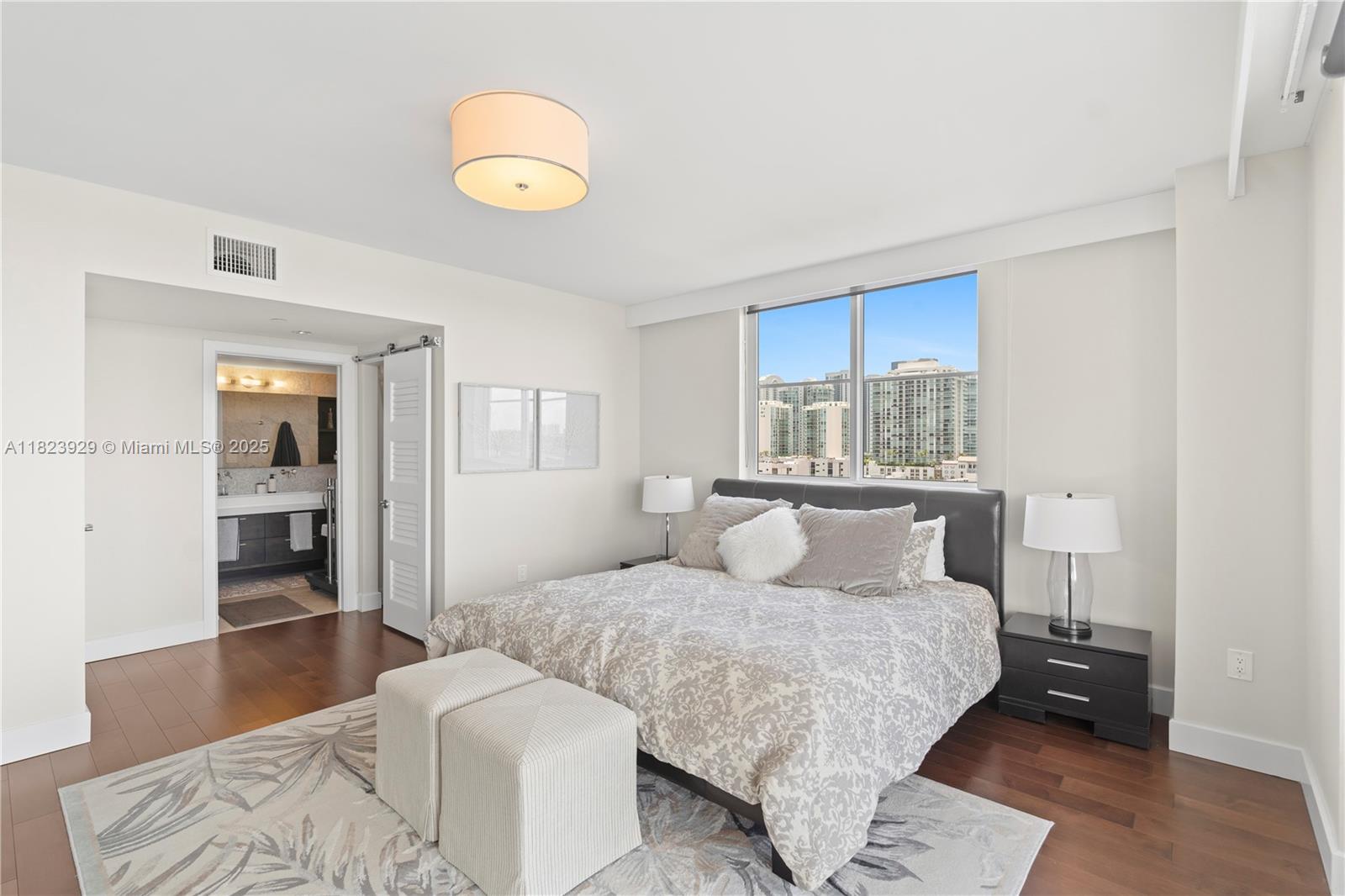 GOLDEN BAY CLUB CONDO - Residential