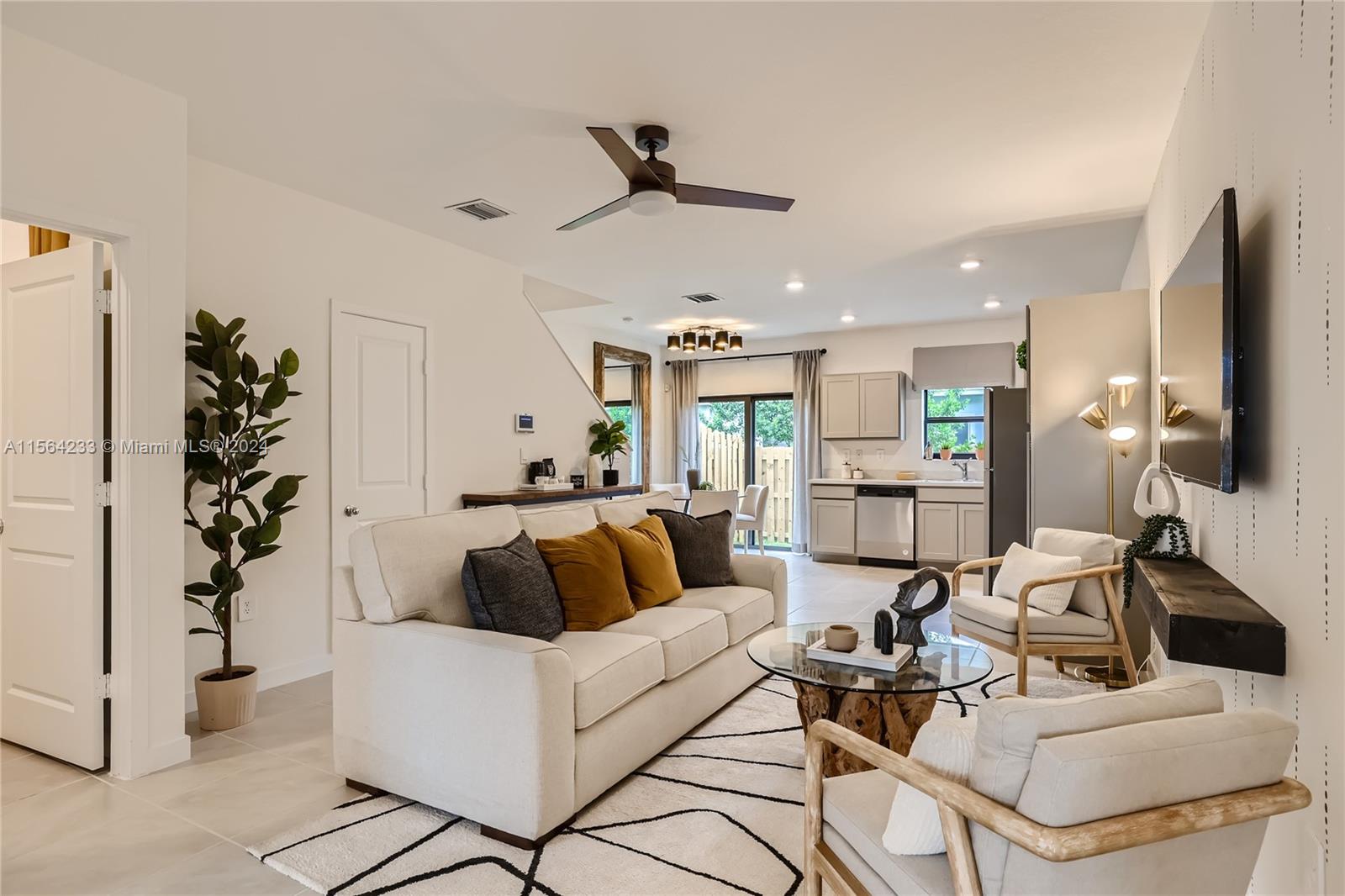 Sebastian Isles - Residential