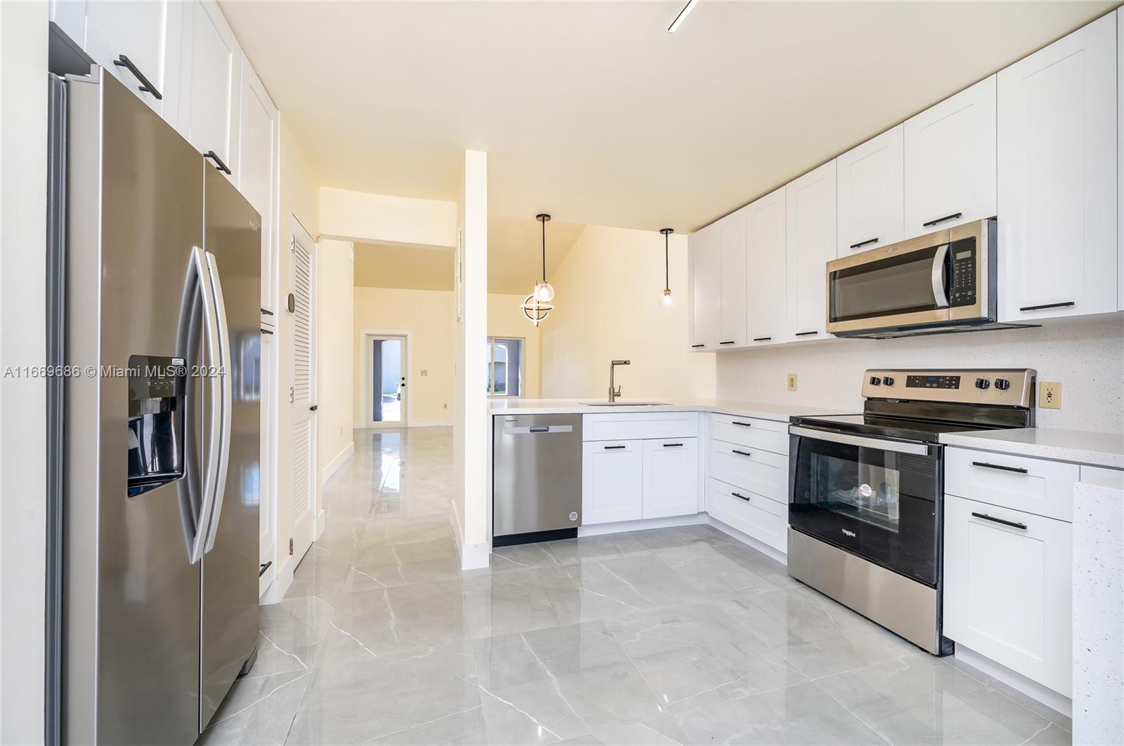 BARCLAY ESTATES 1ST ADDN - Residential