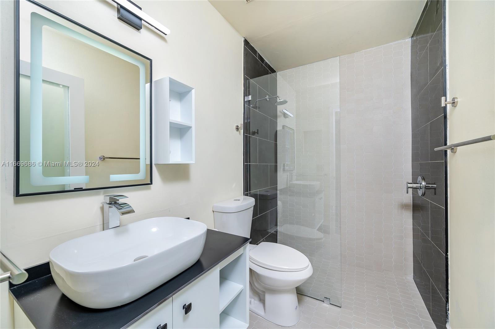 BARCLAY ESTATES 1ST ADDN - Residential