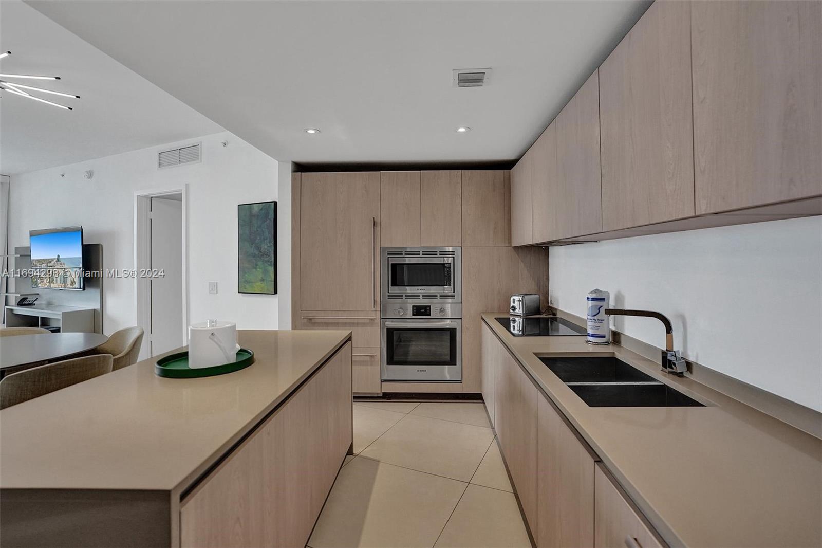 4111 SOUTH OCEAN DRIVE CO - Residential Lease