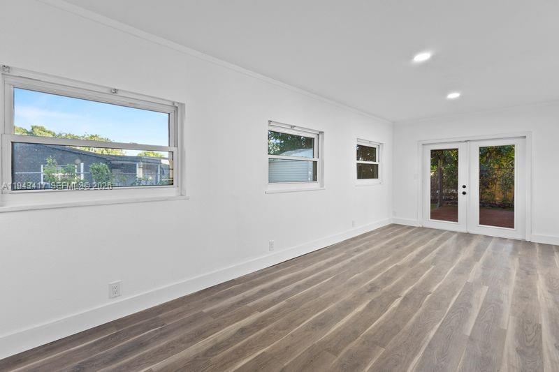 ORIOLE-MARGATE SEC 4 - Residential