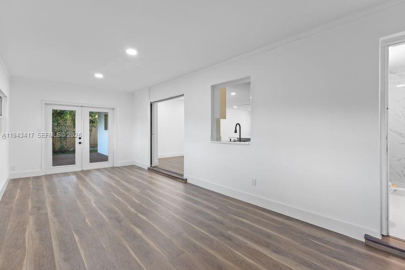 ORIOLE-MARGATE SEC 4 - Residential