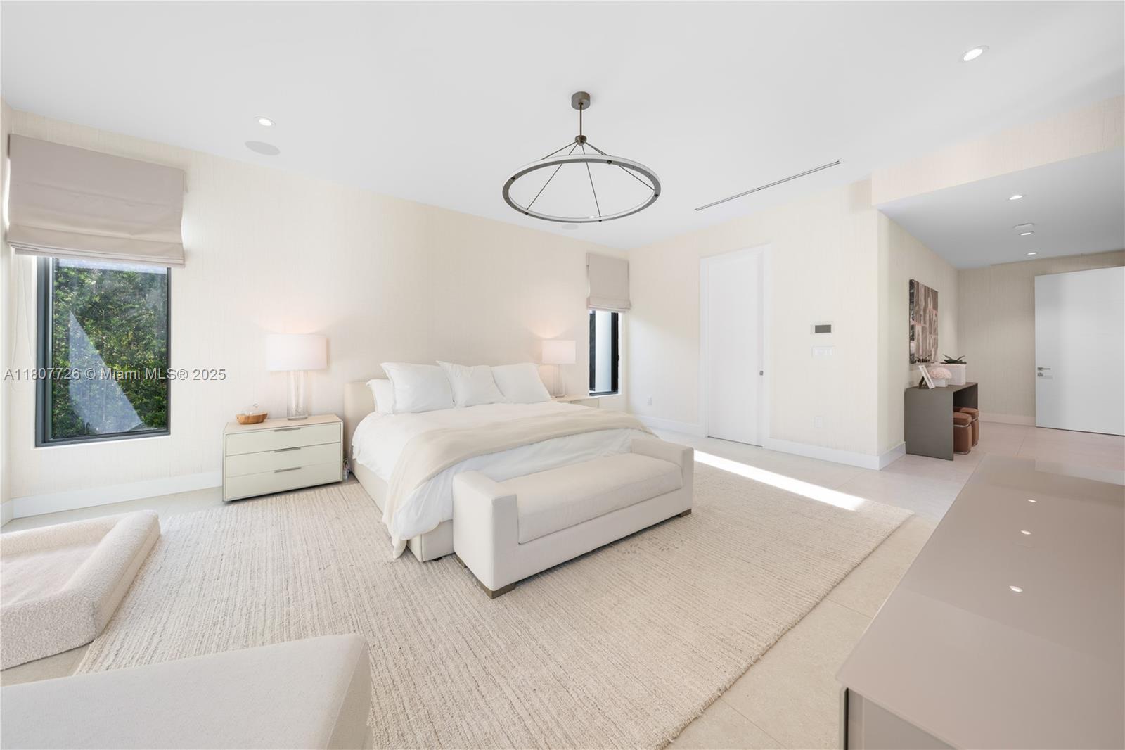 JUNELAND - Residential