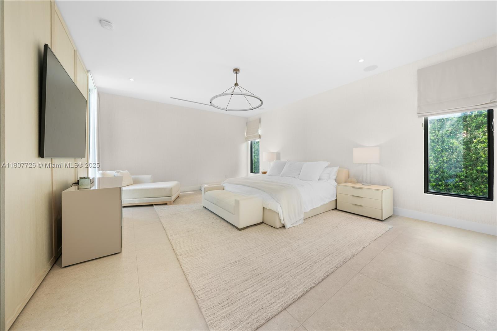 JUNELAND - Residential