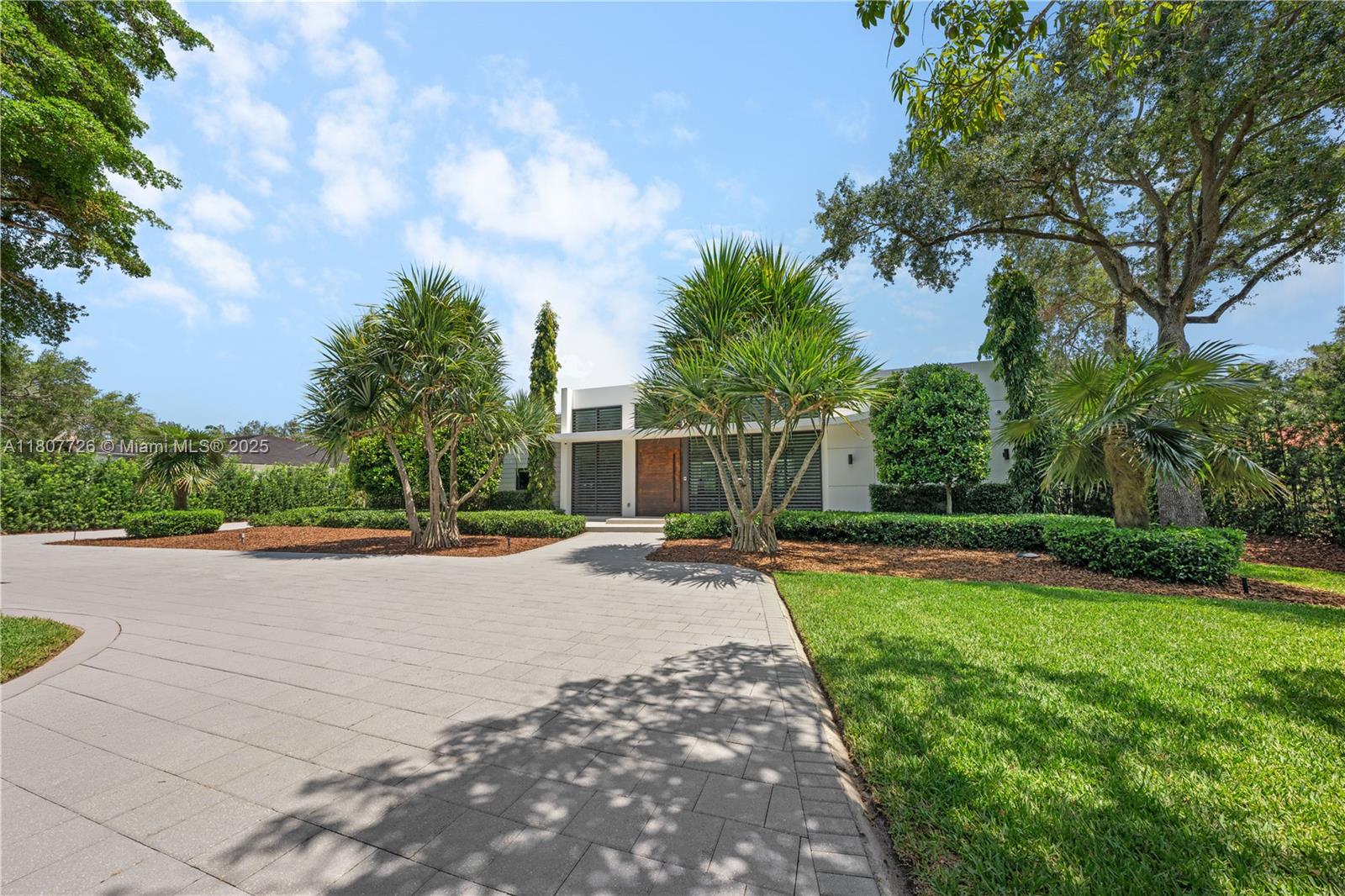 9450 Sw 98th St, Miami, Broward County, Florida - 5 Bedrooms  
5 Bathrooms - 
