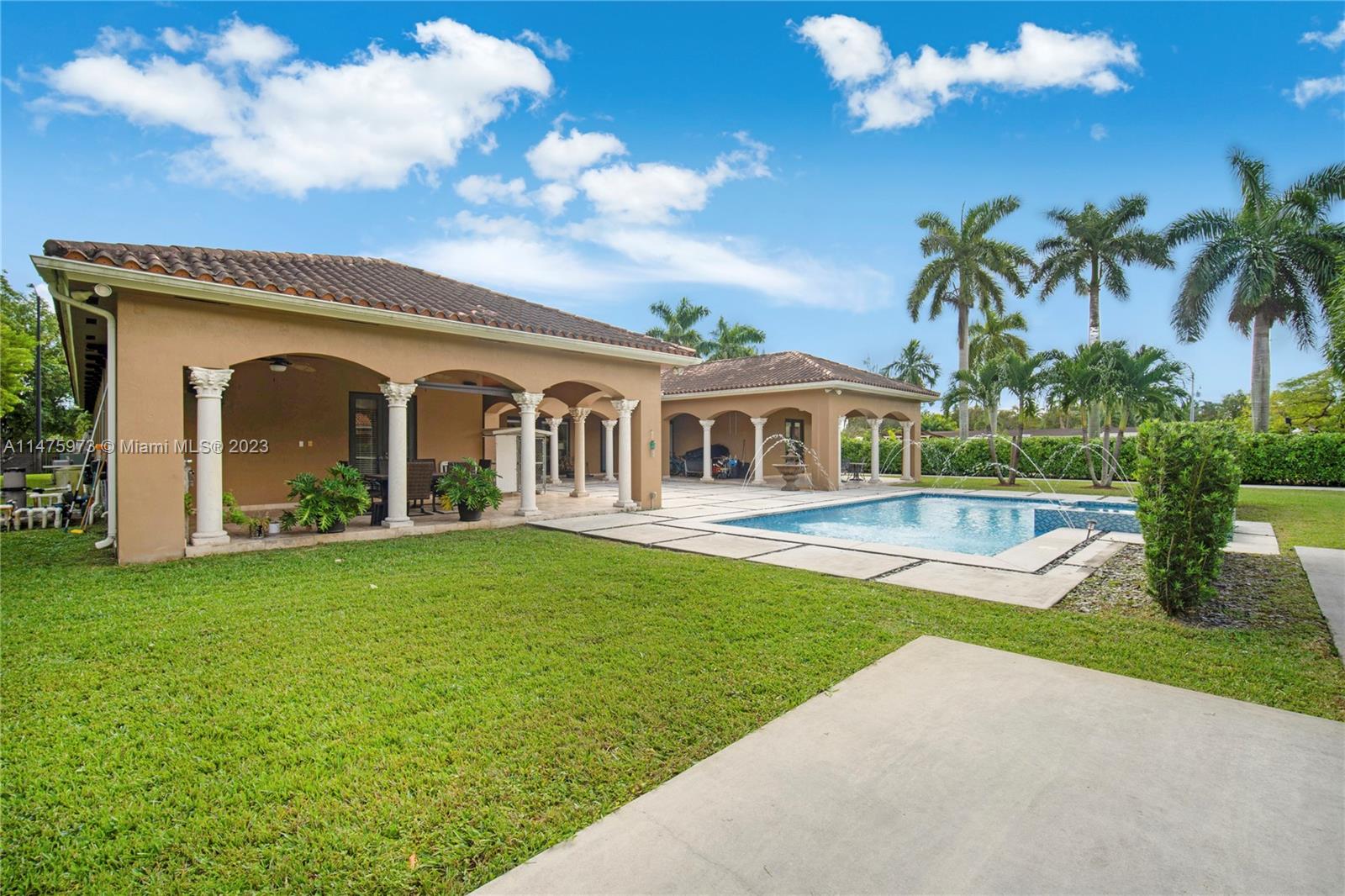 BIRD ROAD FARMSITES - Residential