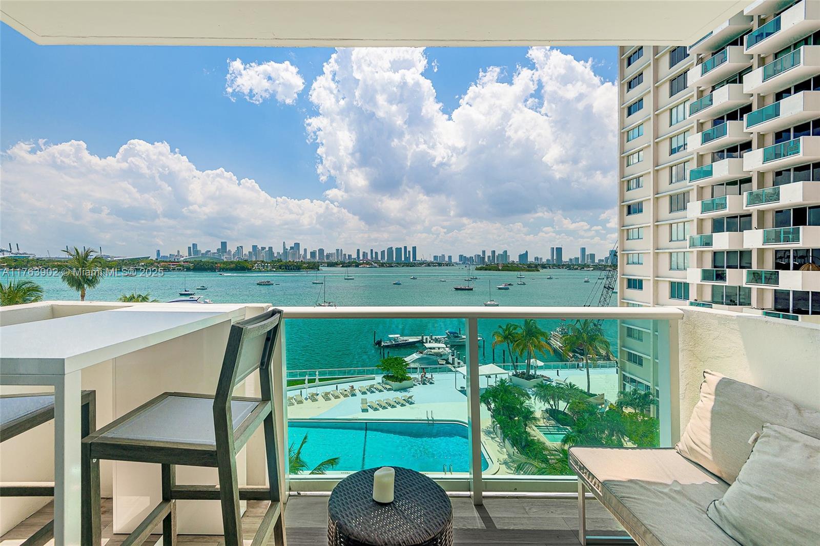 1200 West Ave 605, Miami Beach, Miami-Dade County, Florida - 1 Bedrooms  
1 Bathrooms - 