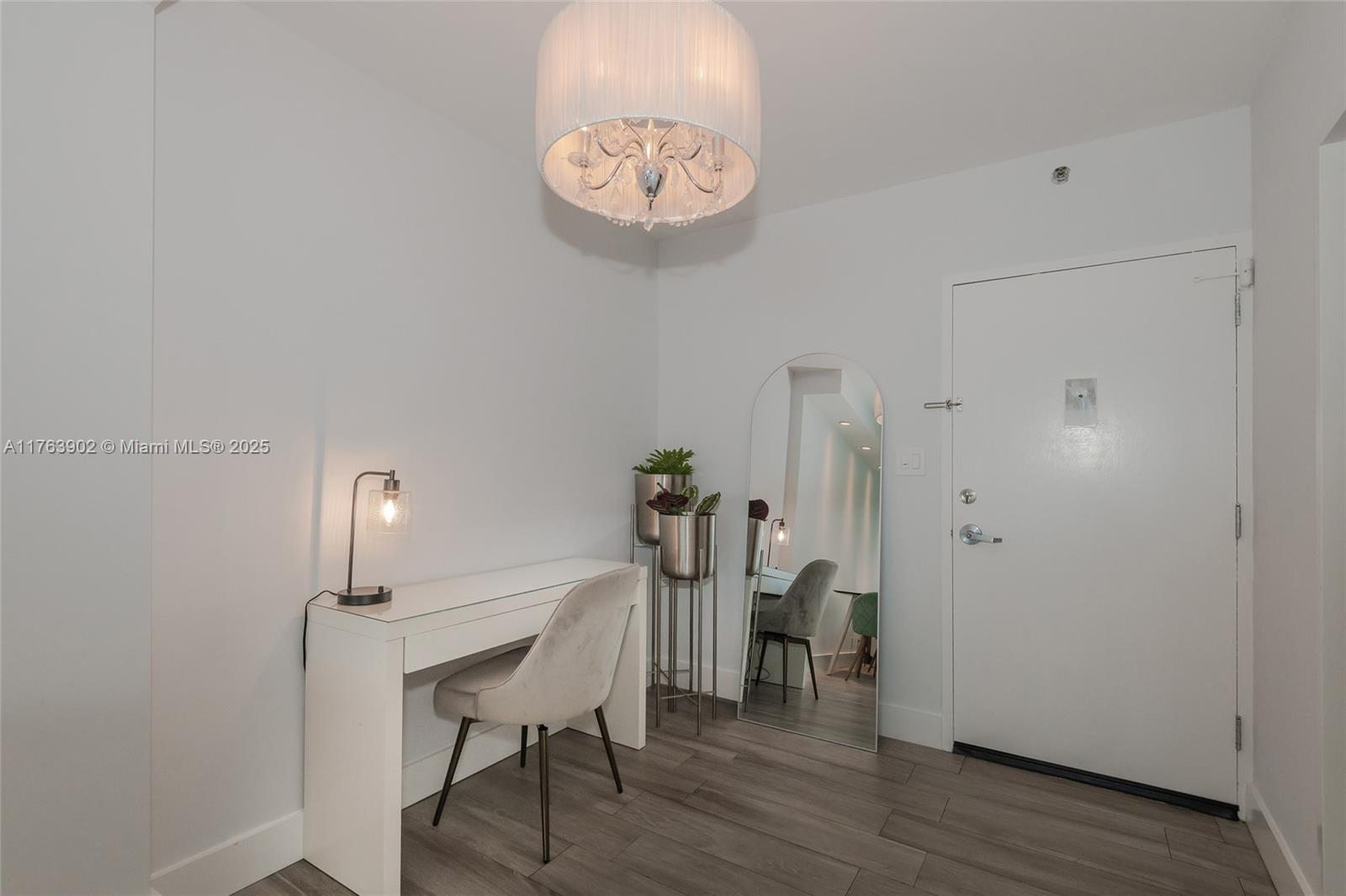 MIRADOR 1200 CONDO - Residential