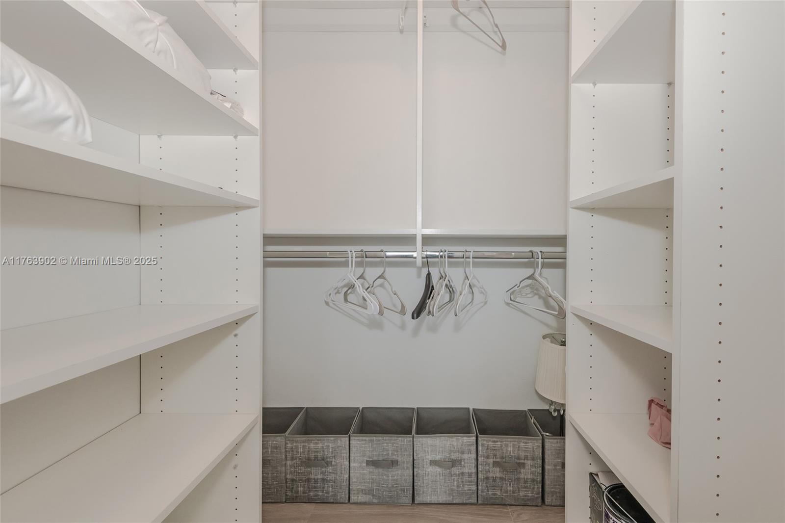 MIRADOR 1200 CONDO - Residential