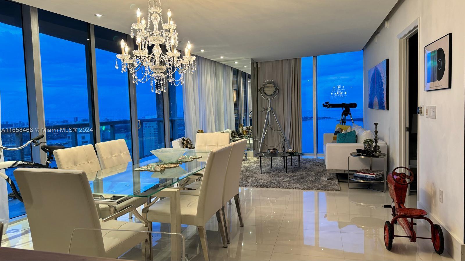495 Brickell Ave 4902