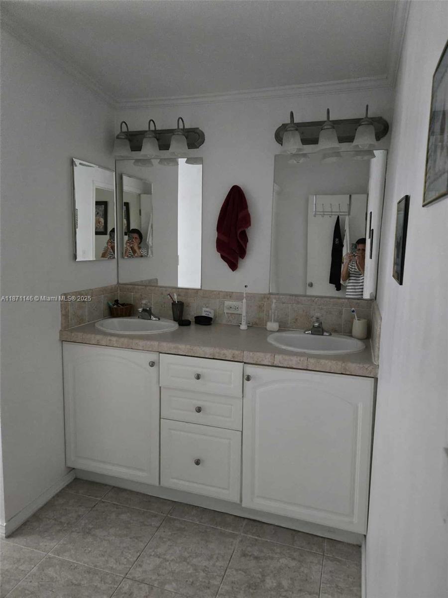 PARK CITY WEST - Residential