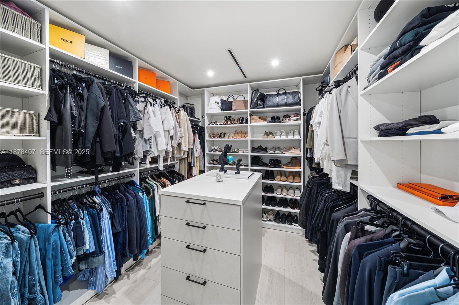 BISCAYNE POINT - Residential