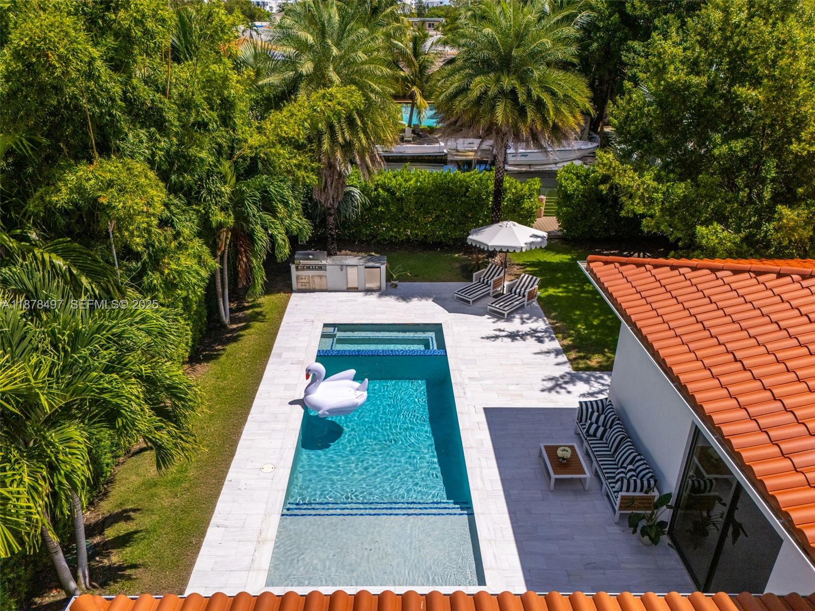 BISCAYNE POINT - Residential