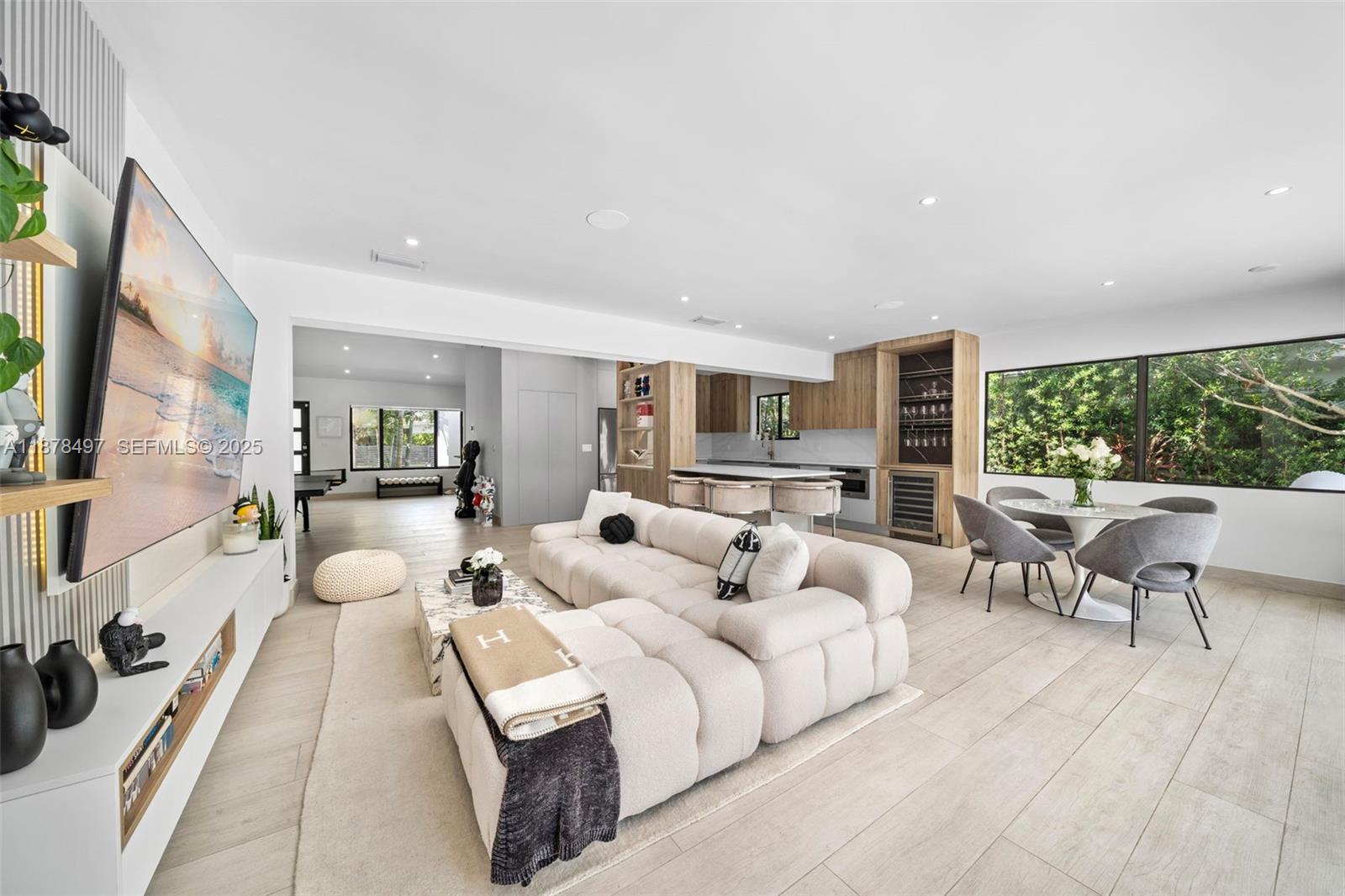 BISCAYNE POINT - Residential