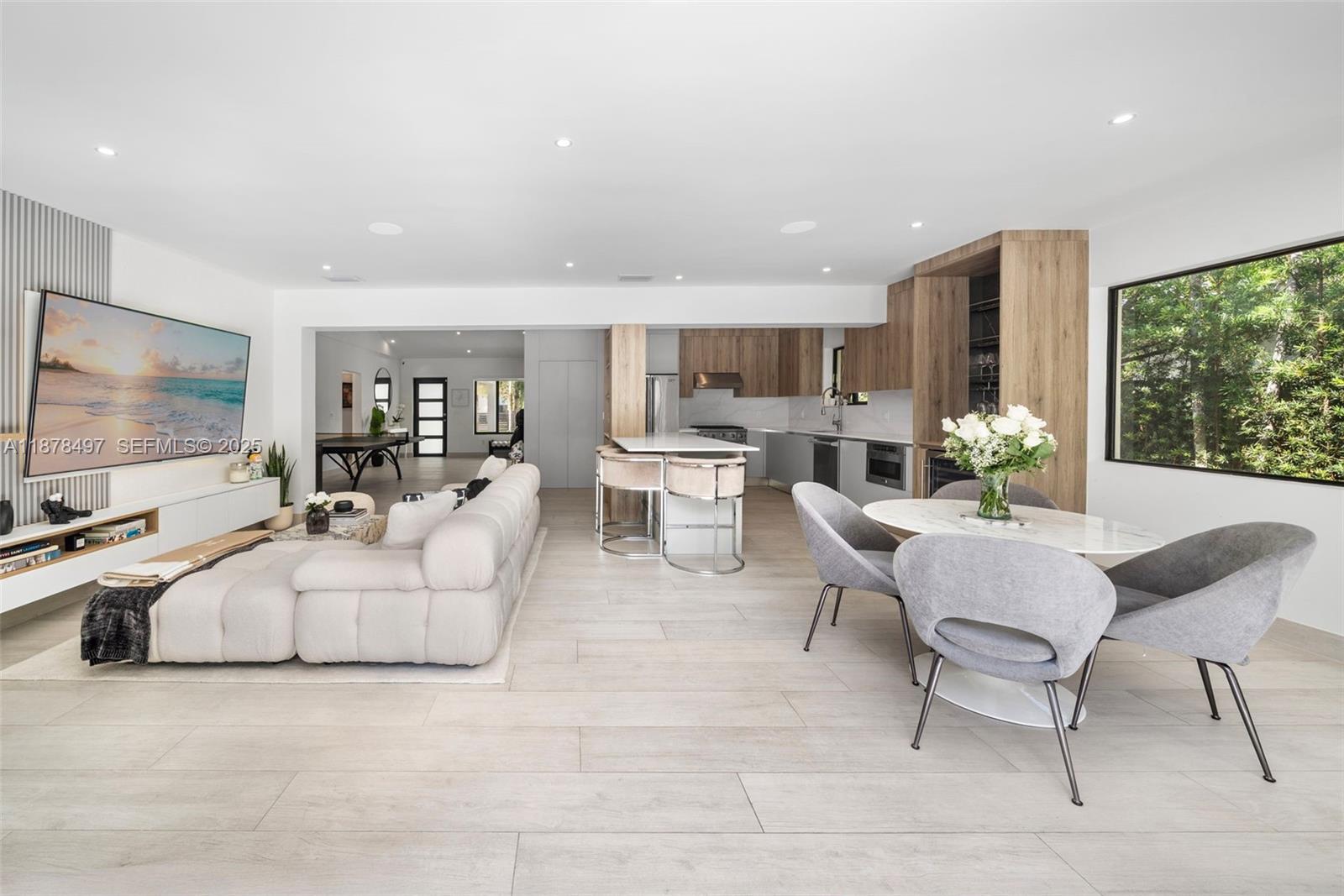 BISCAYNE POINT - Residential