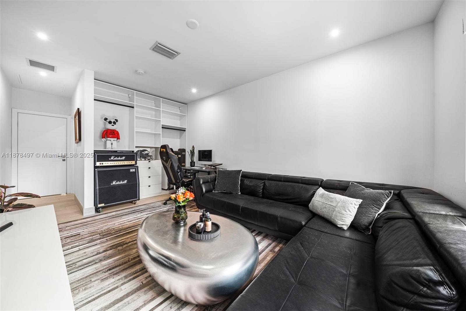 BISCAYNE POINT - Residential