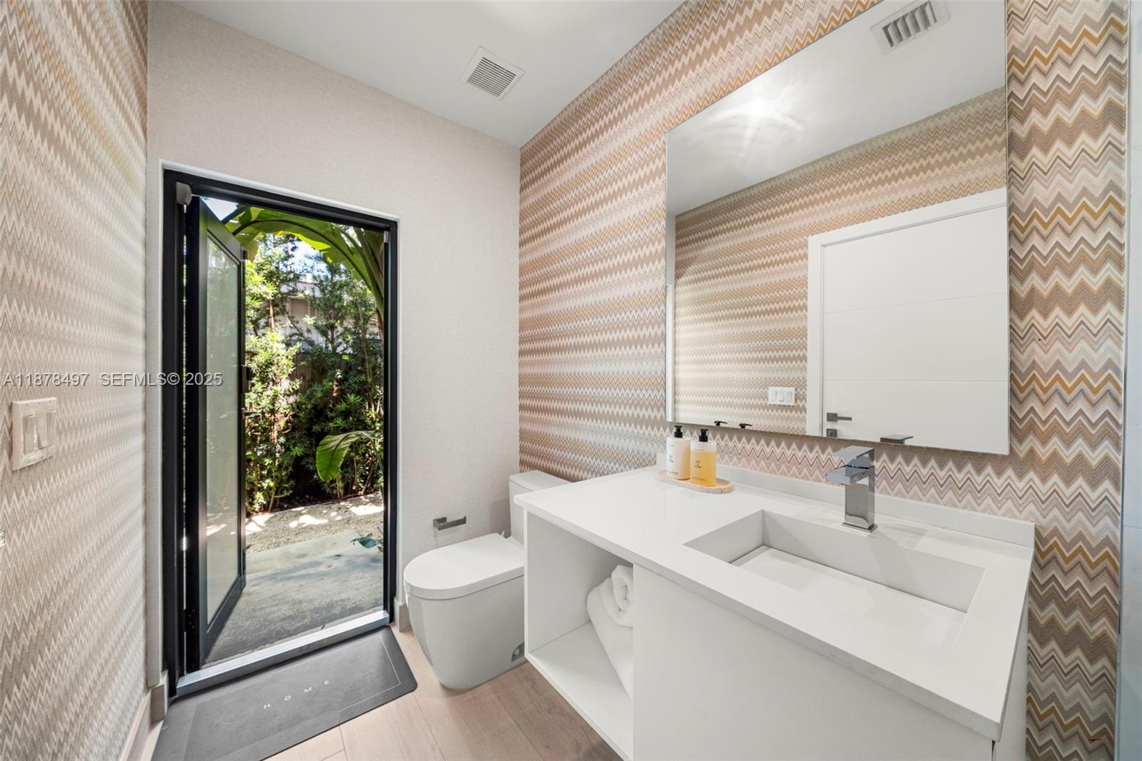 BISCAYNE POINT - Residential