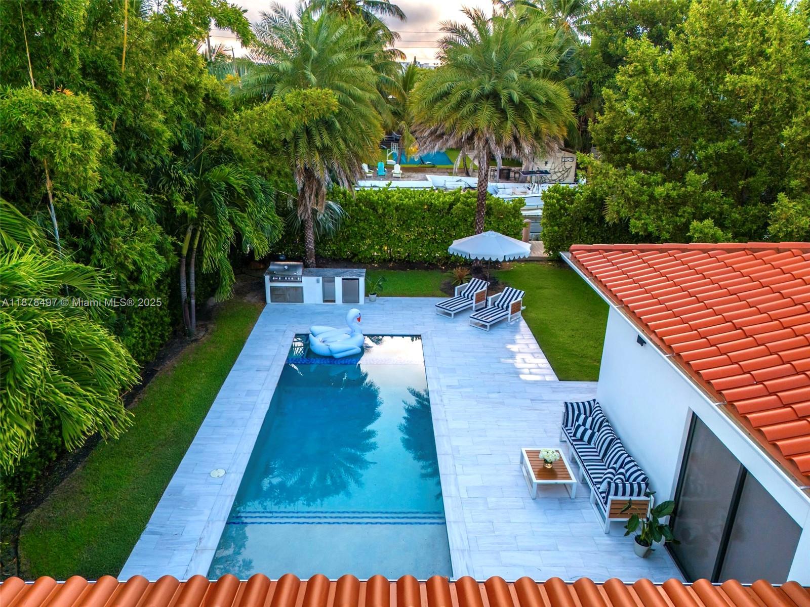 BISCAYNE POINT - Residential