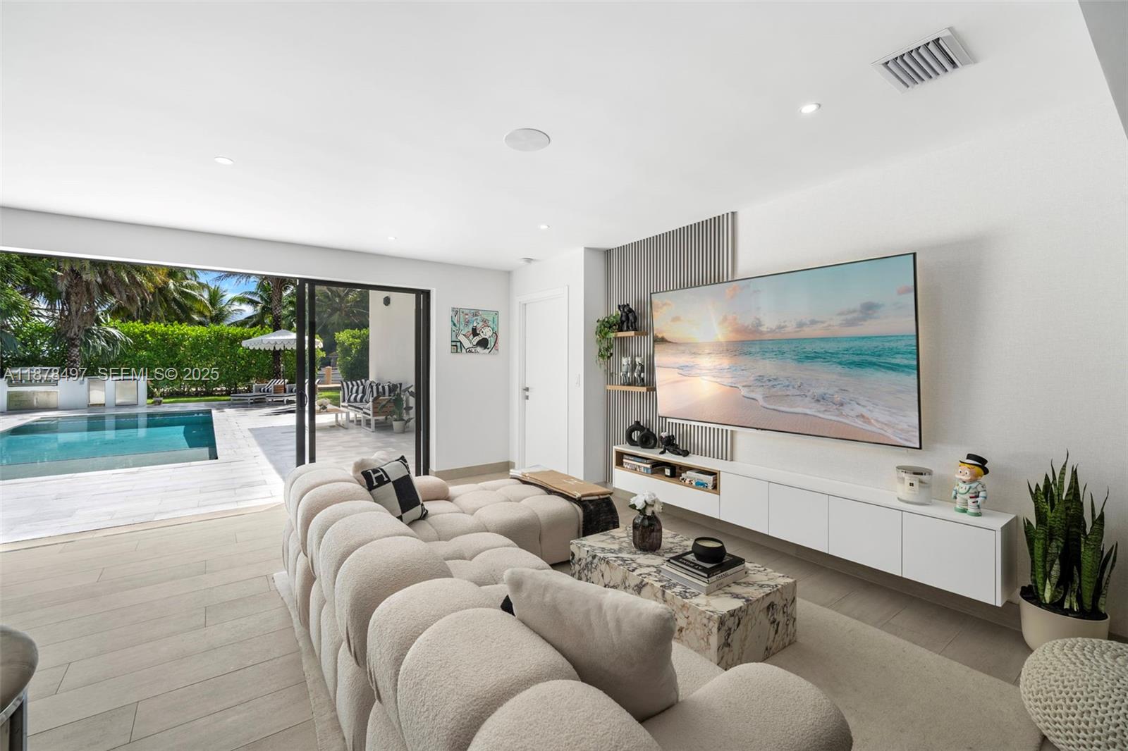 BISCAYNE POINT - Residential