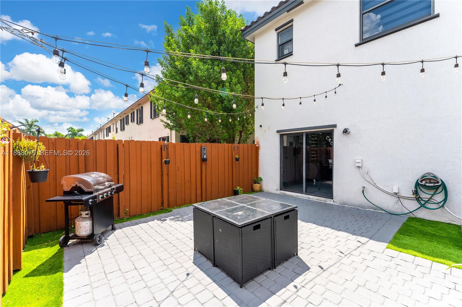 COCO PALM ESTATES - Residential