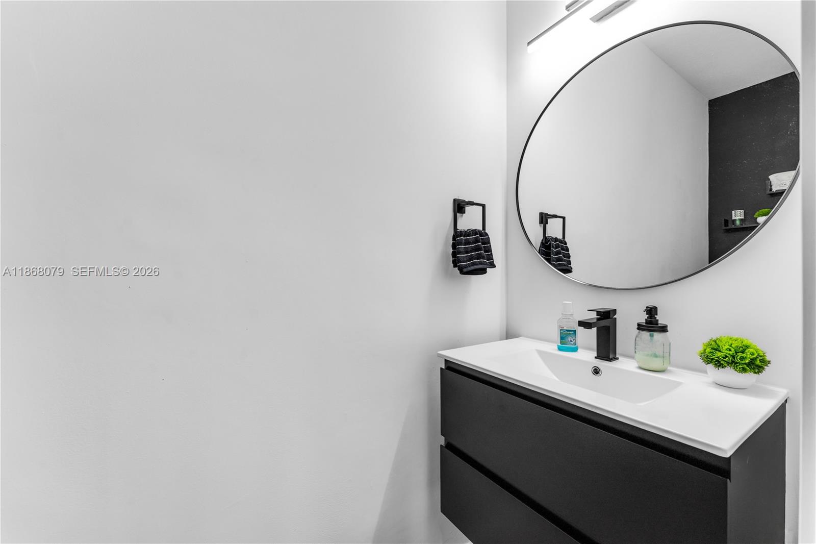 COCO PALM ESTATES - Residential