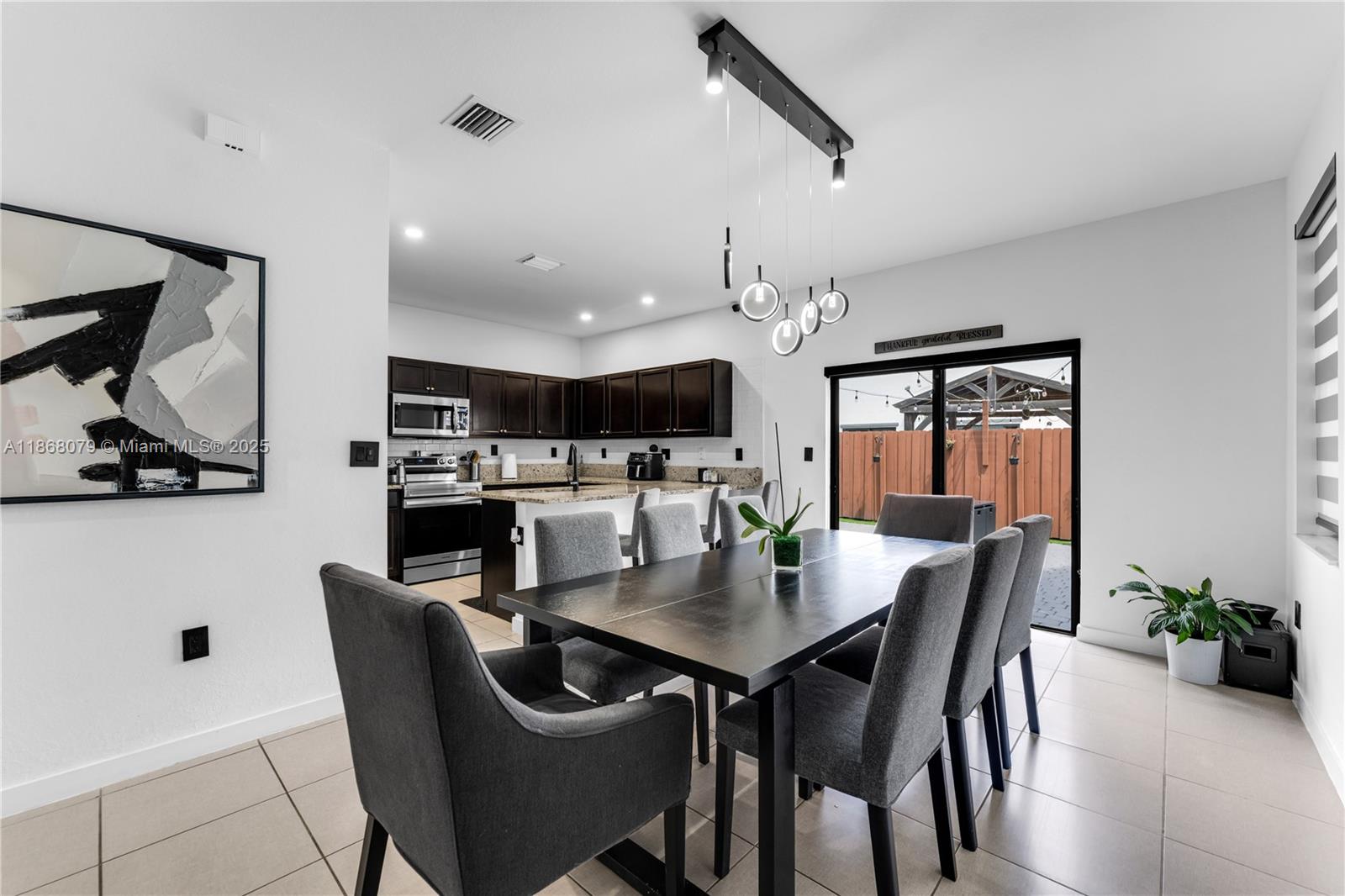 COCO PALM ESTATES - Residential