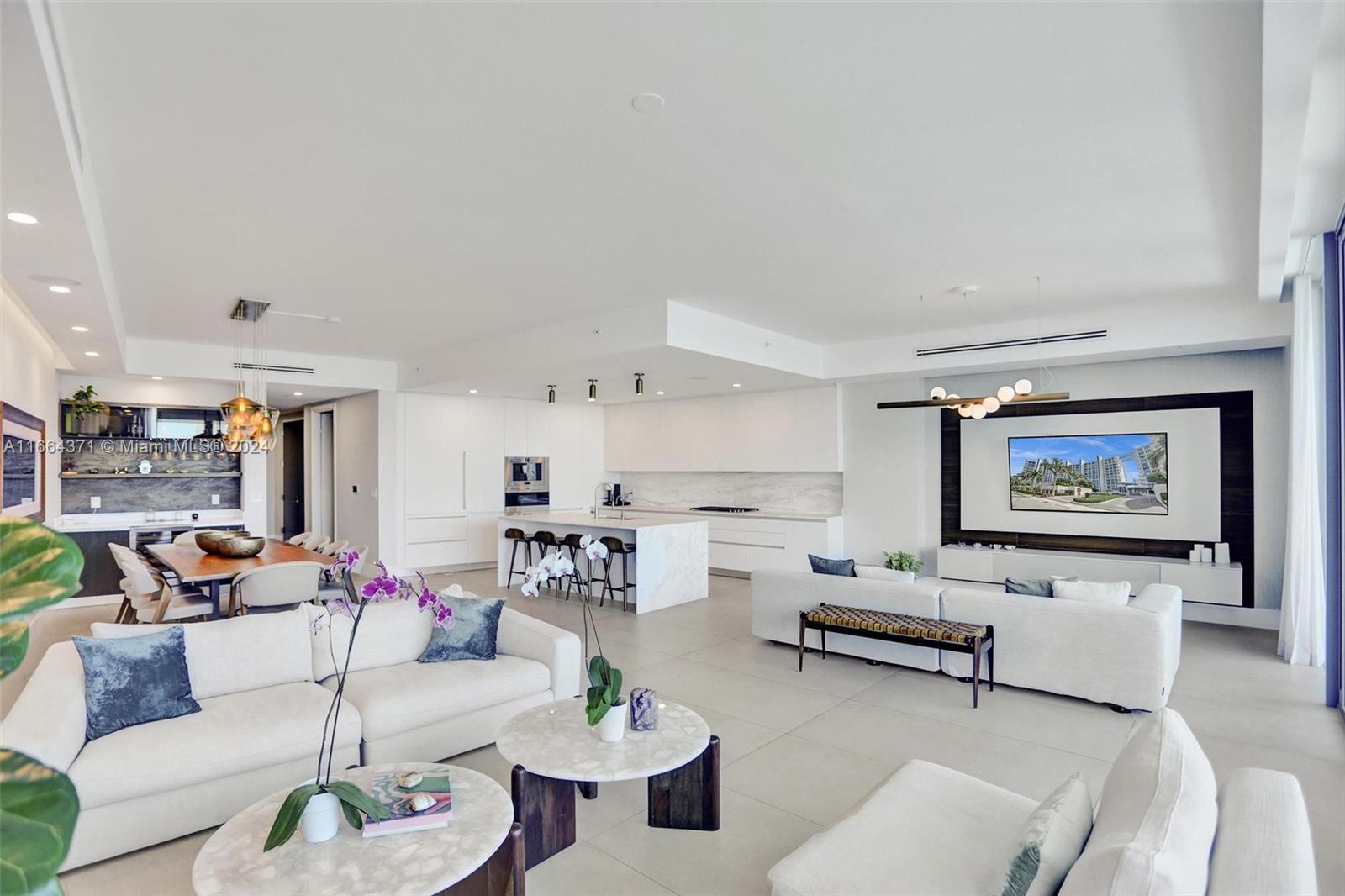 ECHO CONDO - Residential