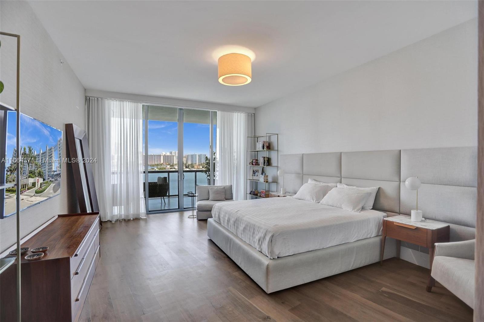 ECHO CONDO - Residential