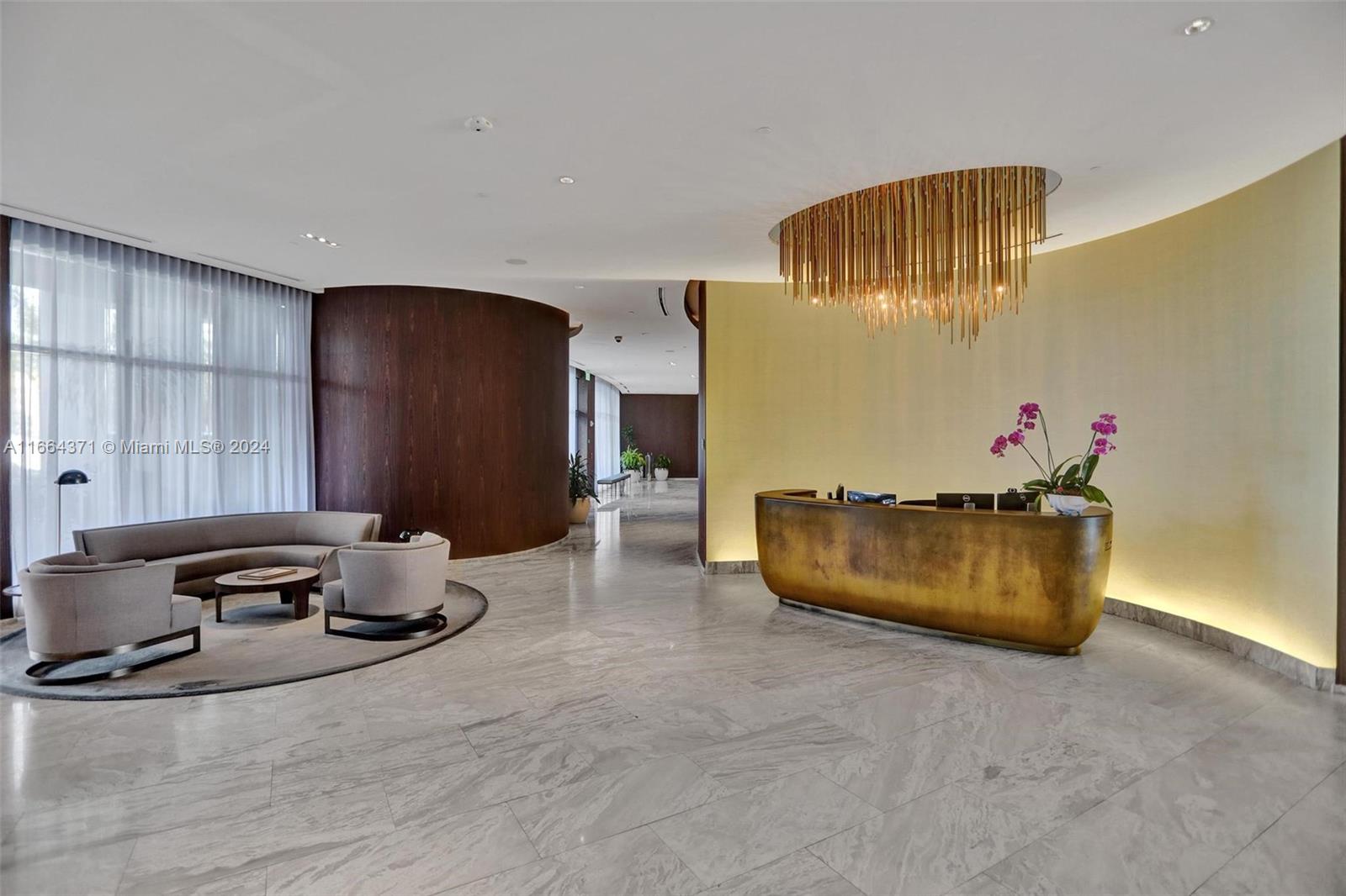 ECHO CONDO - Residential