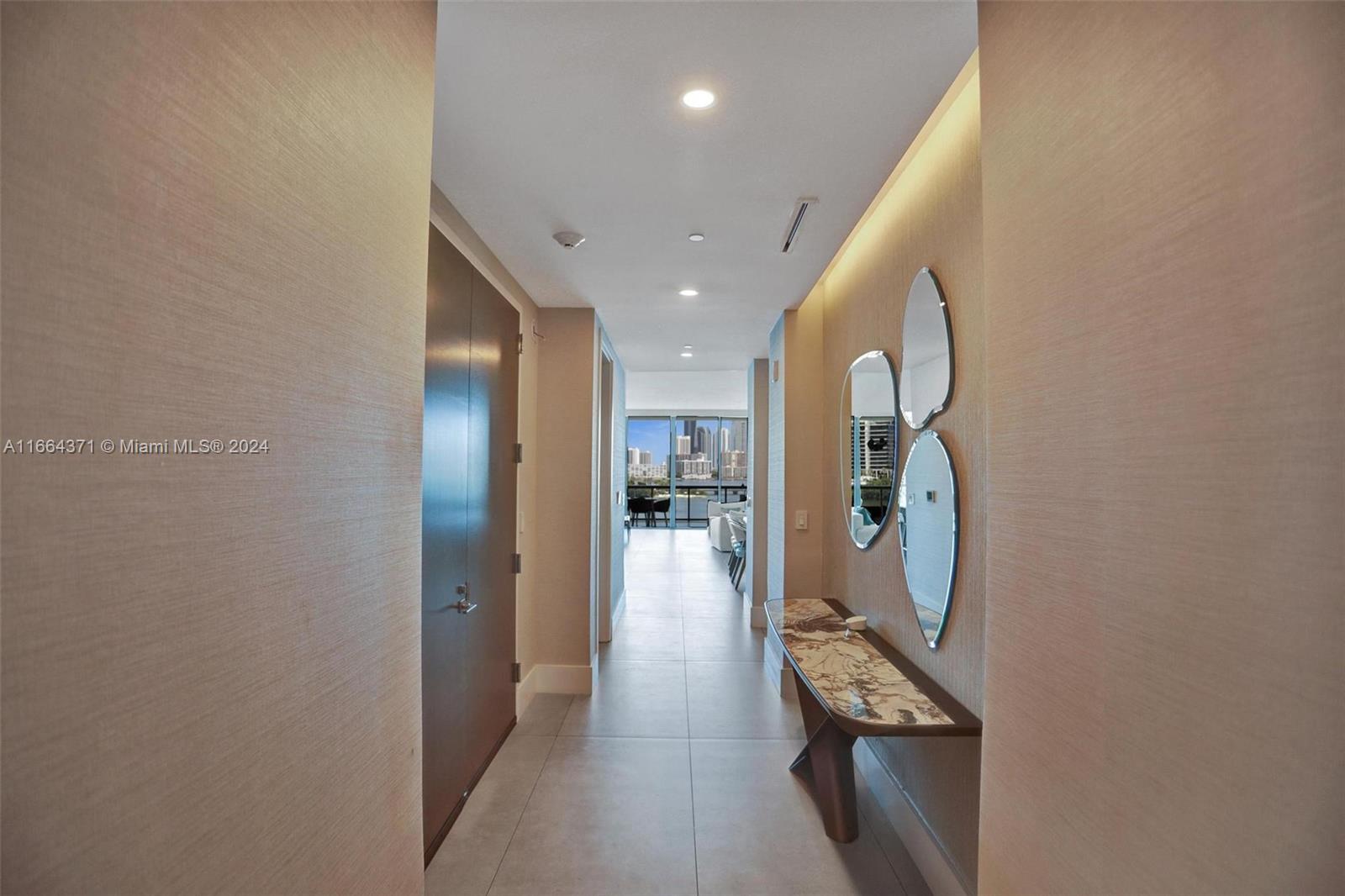 ECHO CONDO - Residential