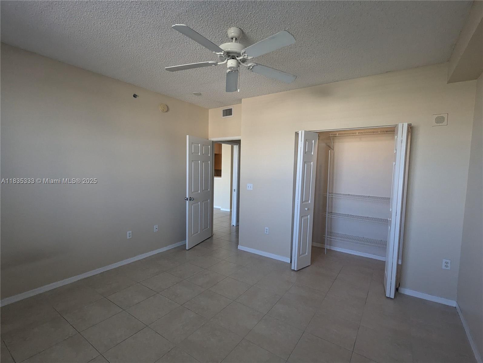 MONTECITO PALM BEACH COND - Residential