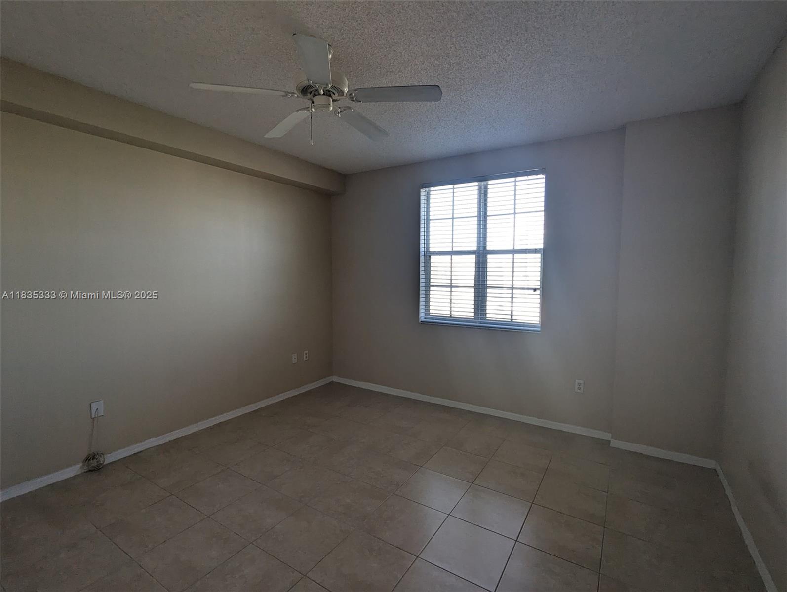 MONTECITO PALM BEACH COND - Residential