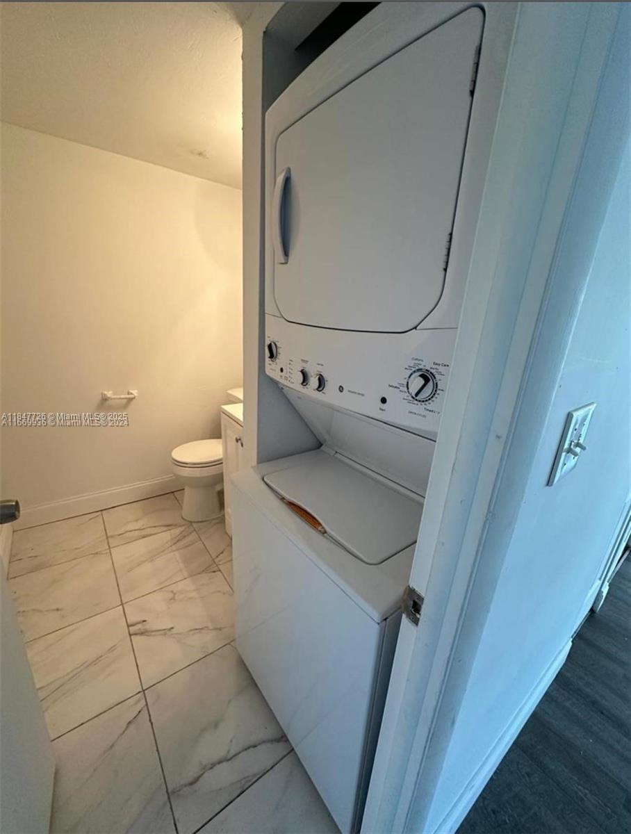 MANORS OF INVERRARY XII - Residential