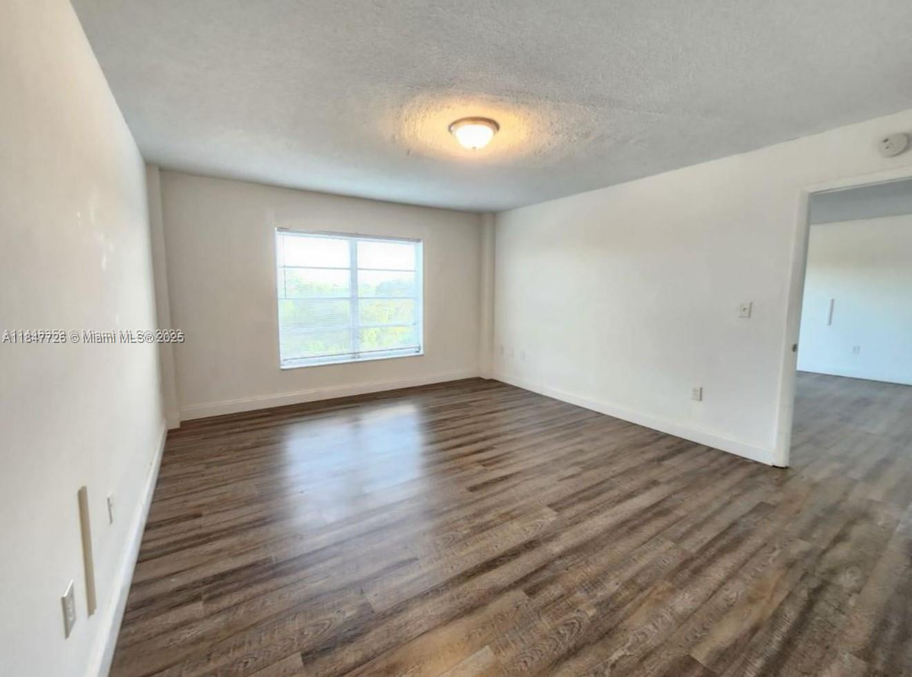 MANORS OF INVERRARY XII - Residential