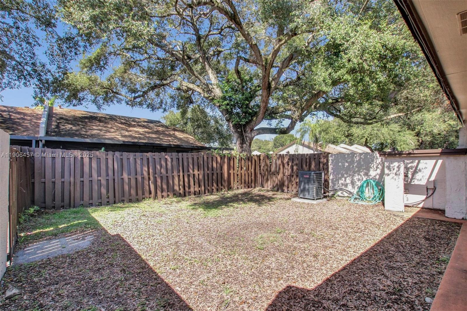 EVERGLADES SUGAR & LAND C - Residential