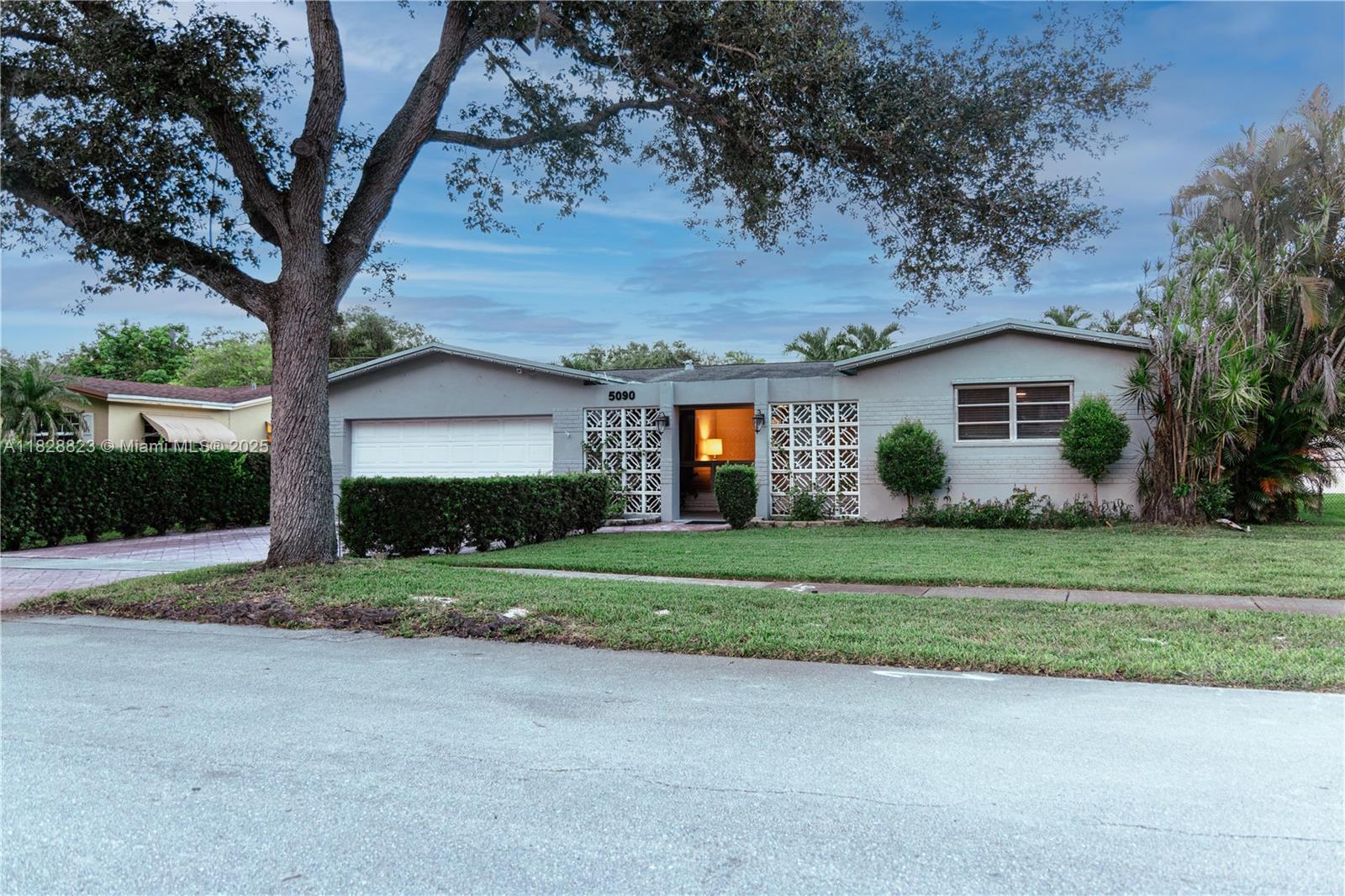 5090 SW 89th Ave