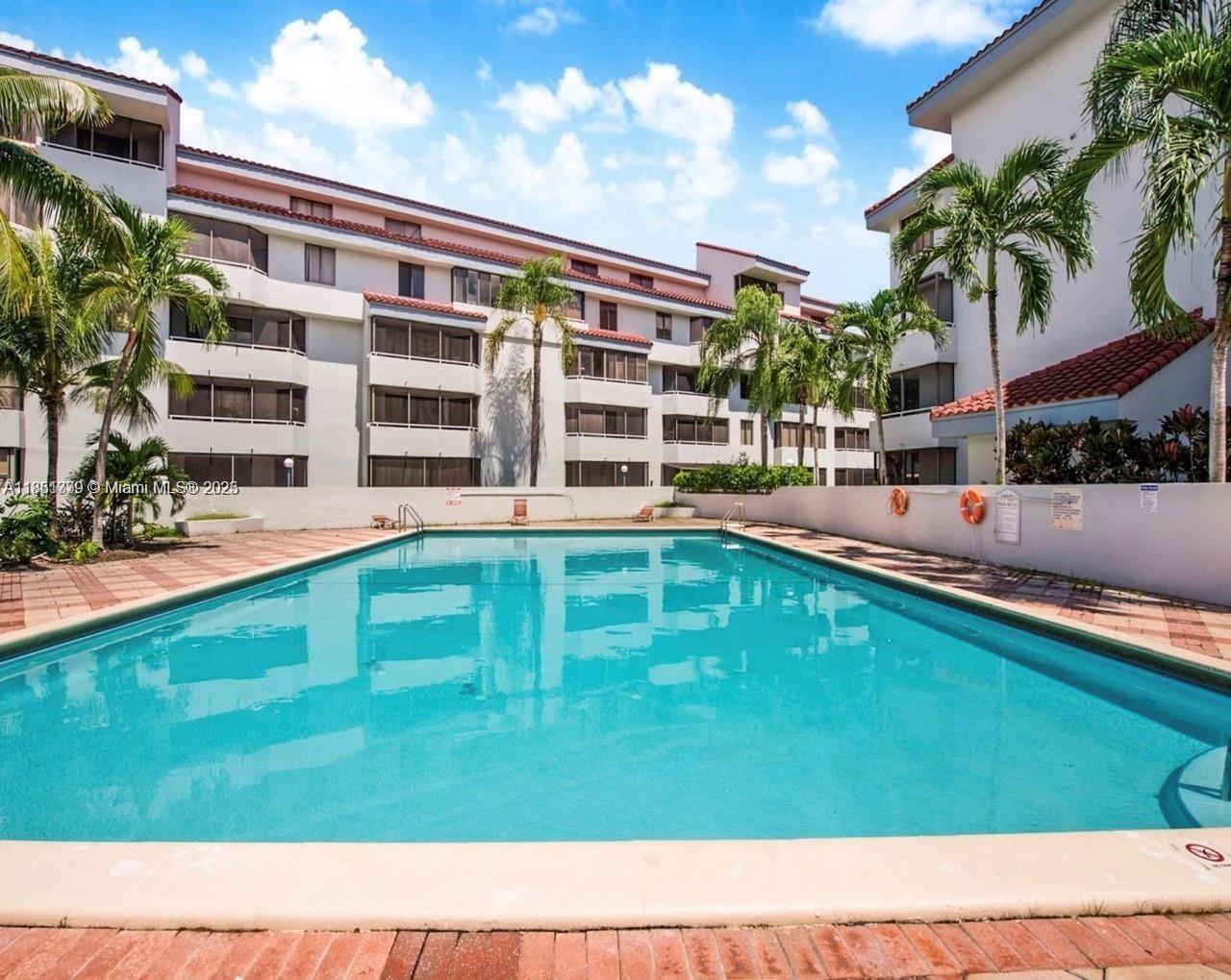 Spacious and luminous 2 story unit: 2 Bed/2Bath -in the heart of kendall. W/D inside the unit. Gated entrace with 24 hrs security. Elevator. Large balcony. Gym and pool available for residents!
Offers must include tenant application, along with copy of ID, Proof of income, Background check and credit report
Association approval is required.
Current tenant leaves by end of August. DO NOT DISTURB CURRENT TENANT.
Contact listing agent for showing appointments!