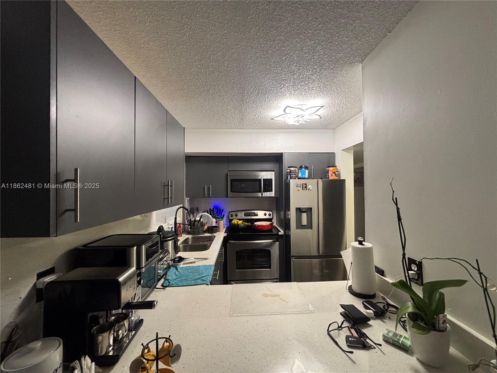 6255 Kendale Lakes Cir 128