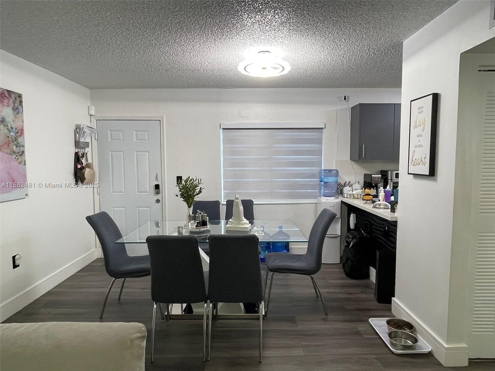 6255 Kendale Lakes Cir 128