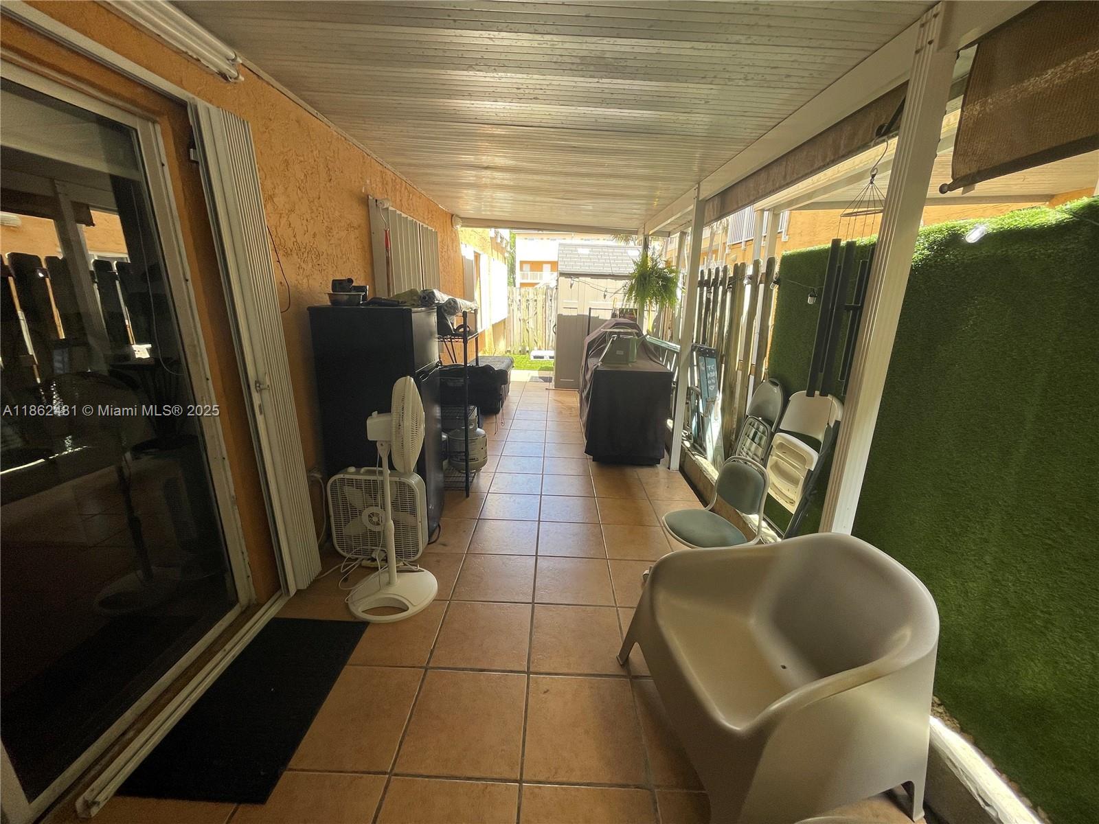 PASEO REAL CONDO - Residential