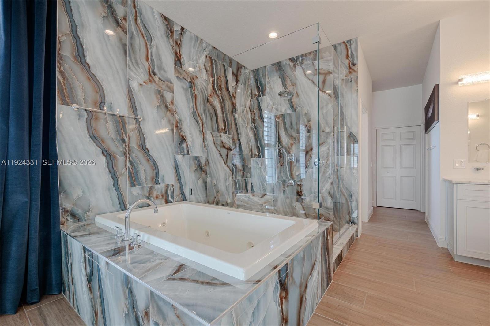 BAYVIEW ACRES - Residential