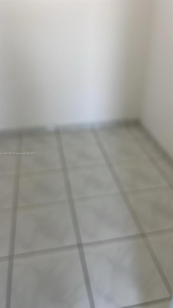 CASA-BISCAYNE CO-OP APTS - Residential Lease