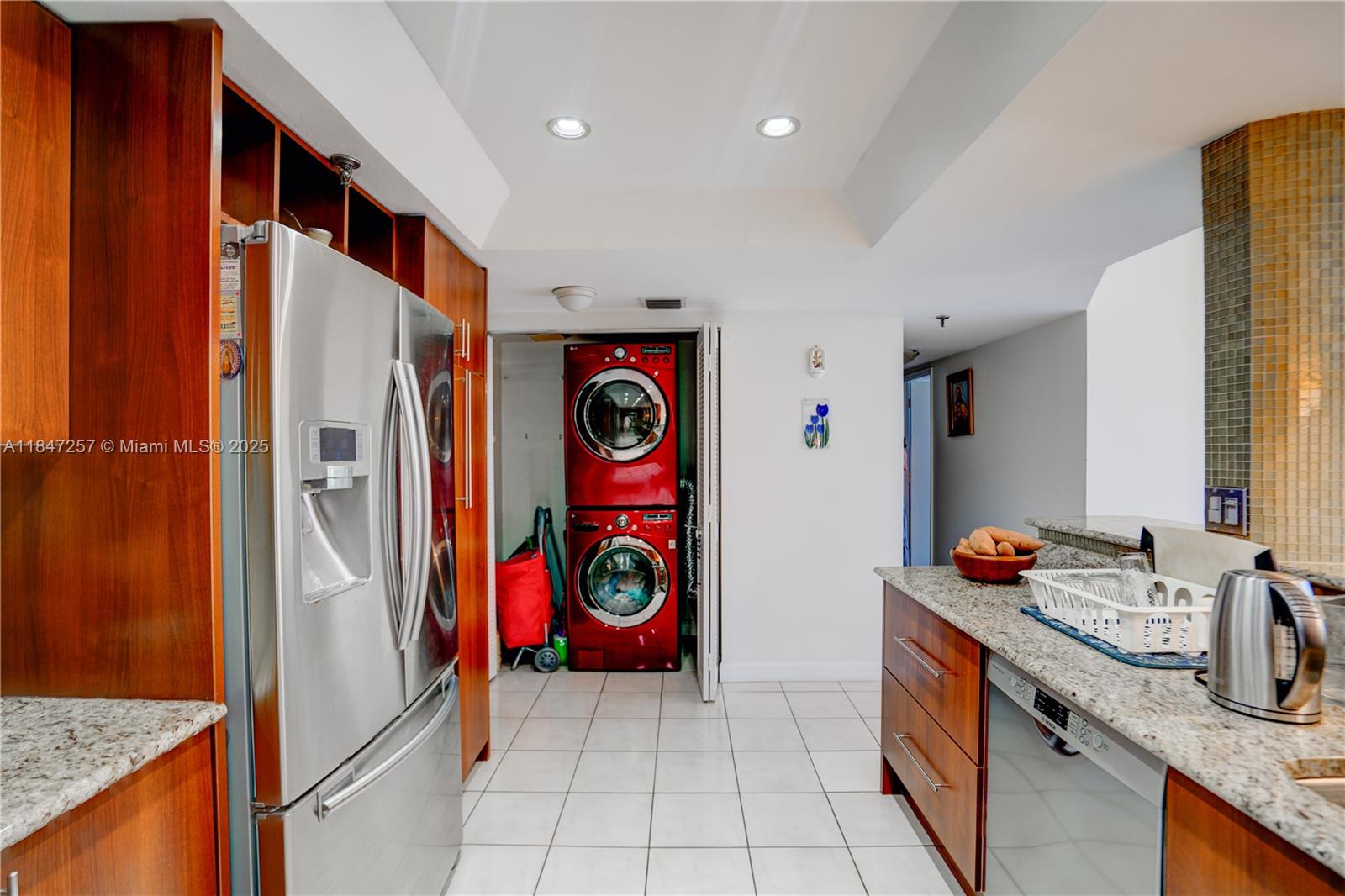 BRICKELL KEY ONE CONDO - Residential