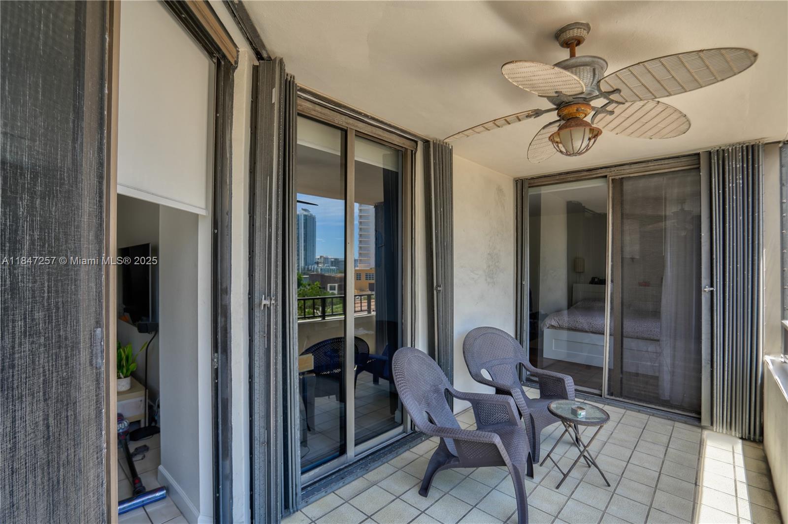 520 Brickell Key Dr A619
