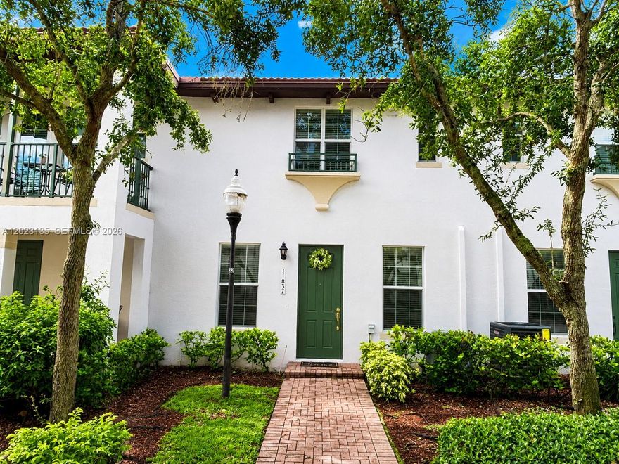 It’s not only a house, it’s the kind of life you can have. Welcome to Montclair. If you are looking to unwind in the afternoons while enjoying lake views, go to the gym and leave the daily stress behind, share precious moments with your children at the playground, or take a peaceful walk with your fur baby, come and see what Montclair has to offer. This 3-bedroom, 2.5-bath townhouse is one of the few two-story models in the community. It features a 2-car garage, an additional driveway parking space, impact windows and doors, tile and laminate flooring throughout, 2 walk-in closets, and a spacious family room perfect for a home office, media space, or family gathering area. 
And if your fur baby is a little on the bigger side, don’t worry — the community allows dogs up to 40 lbs. If you are looking for a sense of community and belonging, this could be your next home.