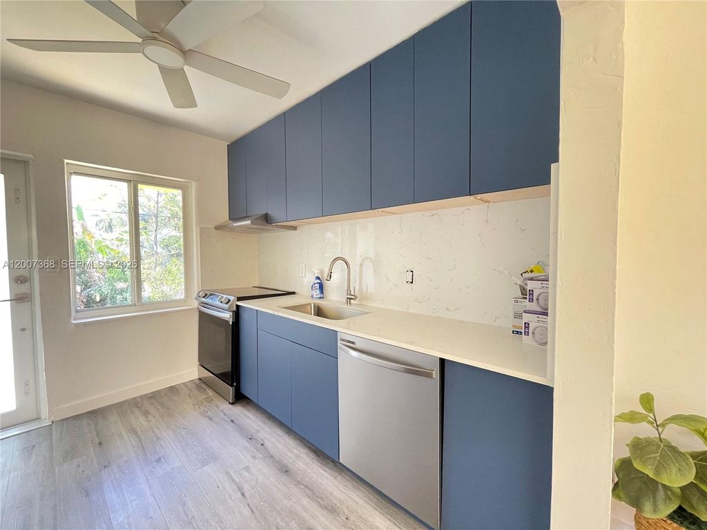 Photo of Fort Lauderdale, FL 33301 (MLS # A12007368)